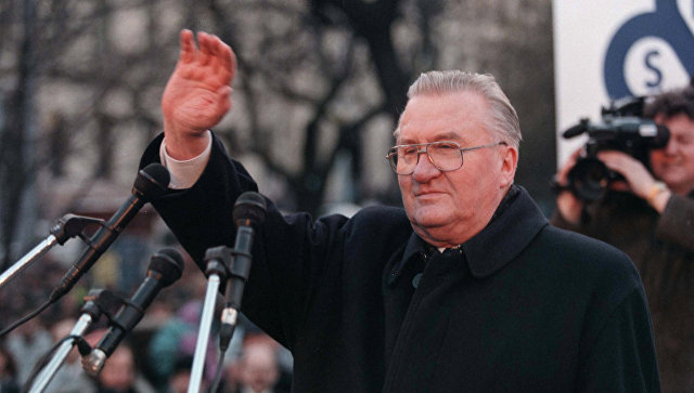 Умер первый президент Словакии Михал Ковач