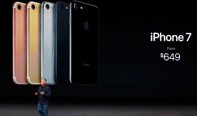 Владельцы iPhone 7 пожаловались на проблемы с активацией