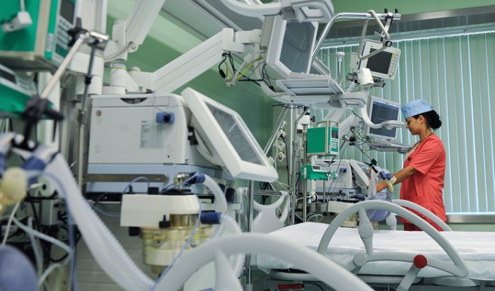 На руководство больницы в Крыму завели дело из-за высоких зарплат