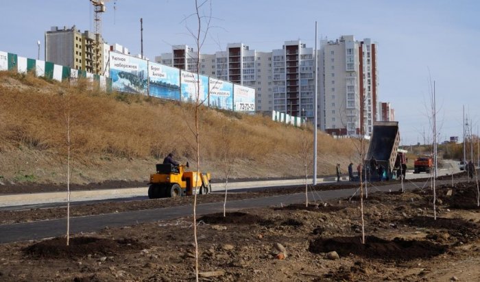 В конце октября завершится строительство дороги на Верхней Набережной в Иркутске
