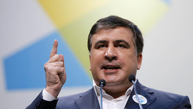 Саакашвили узнал о намерении Порошенко лишить его гражданства