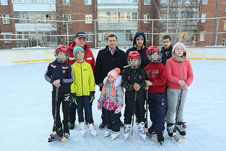 В Иркутске начали работать  40 хоккейных кортов