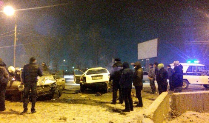 В Иркутске  на улице Олега Кошевого в результате ДТП погиб человек, трое пострадали