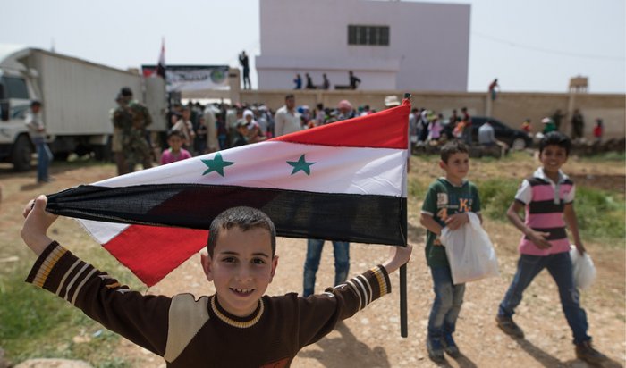 Российские самолеты доставили более 40 тонн подарков сирийским детям