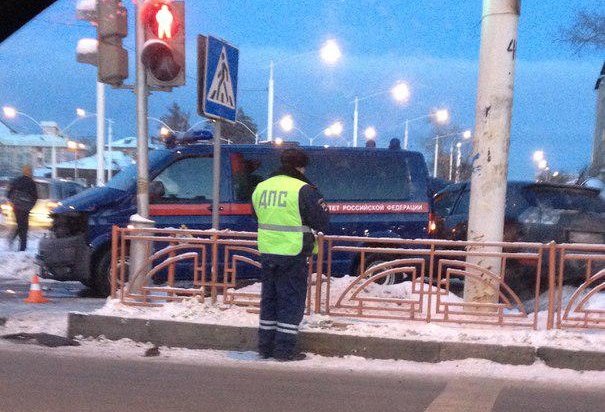 В Иркутске проводится служебная проверка по факту ДТП с участием  автомобиля Следственного комитета