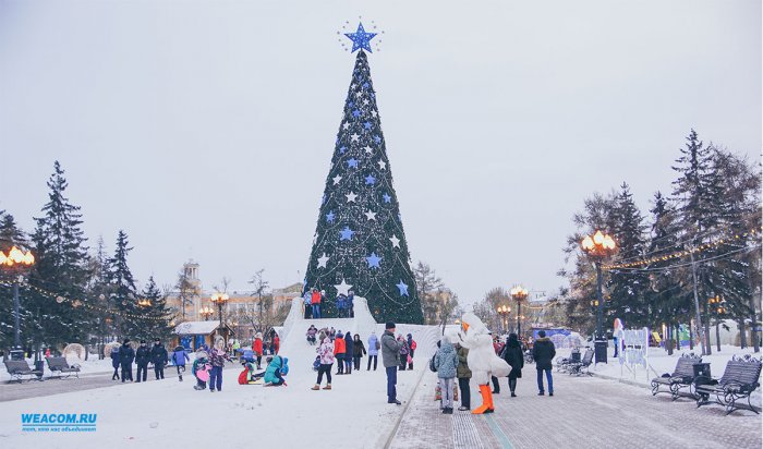 В Иркутске в выходные открылась главная новогодняя ёлка