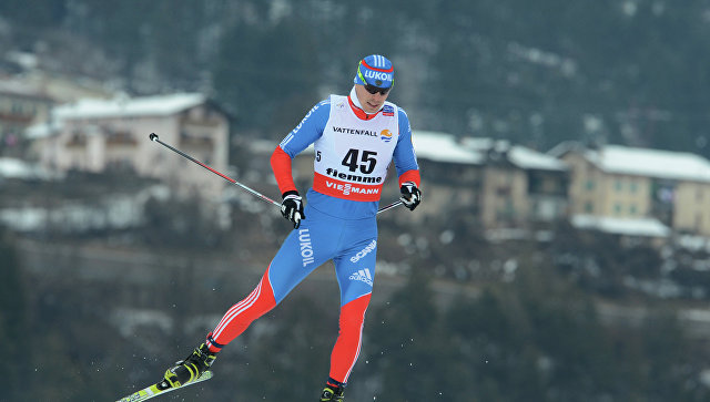Россиянин Устюгов выиграл третью гонку подряд на Tour de Ski