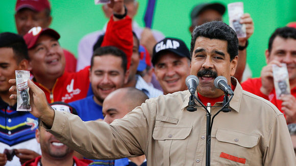 Парламент Венесуэлы проголосовал за отстранение президента Мадуро