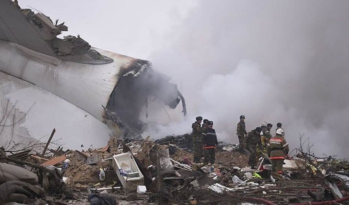 Число жертв авиакатастрофы в Киргизии возросло до 35