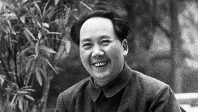 В Китае уволили чиновника, сравнившего Мао Цзэдуна с дьяволом