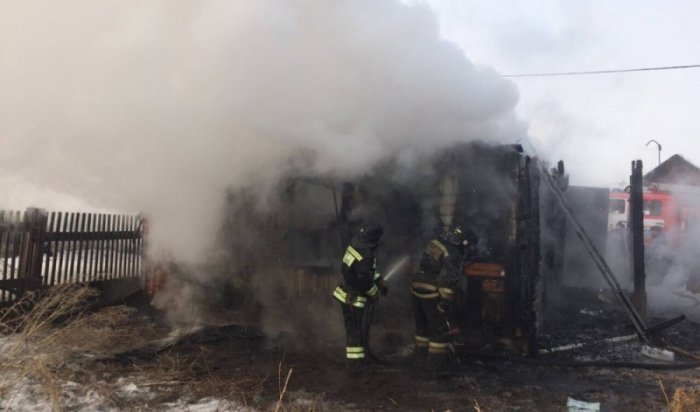 В Иркутском районе при пожаре в частном доме сгорели двое детей