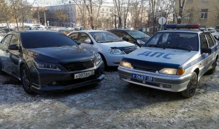 В Иркутске 21-летний водитель оштрафован за нецензурную надпись на автомобиле