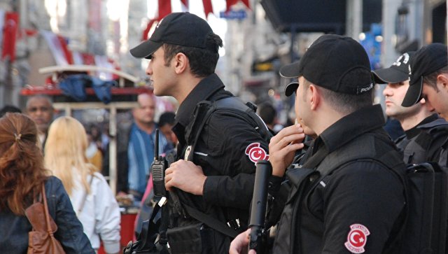 В Анталье турок застрелил жену-россиянку и отравил двух детей