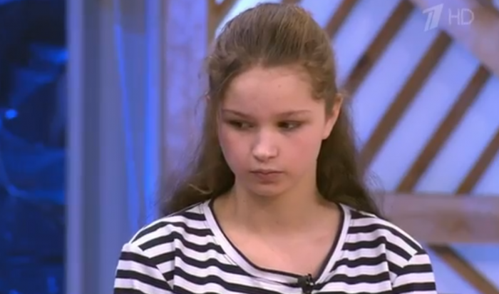 15-летняя школьница из Иркутской области выясняла в «Пусть говорят», кто является отцом ее ребенка