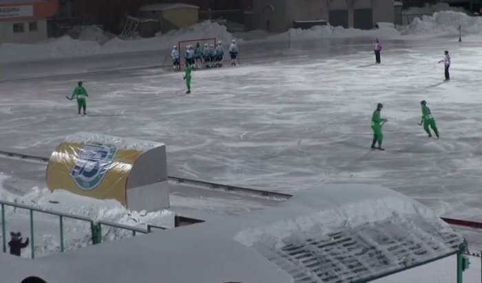 В Федерации по хоккею с мячом изучают результаты матча между командами «Водник» и «Байкал-Энергия»