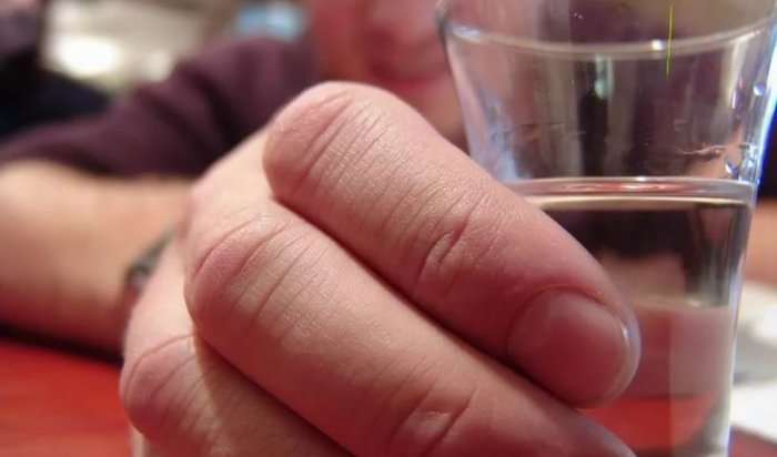 В Иркутске привлекут к ответственности родителей подростков, распивавших спиртное на крыше многоэтажки