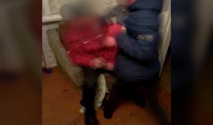 В Шелеховском районе школьницы избили одноклассника и выложили видео в соцсети