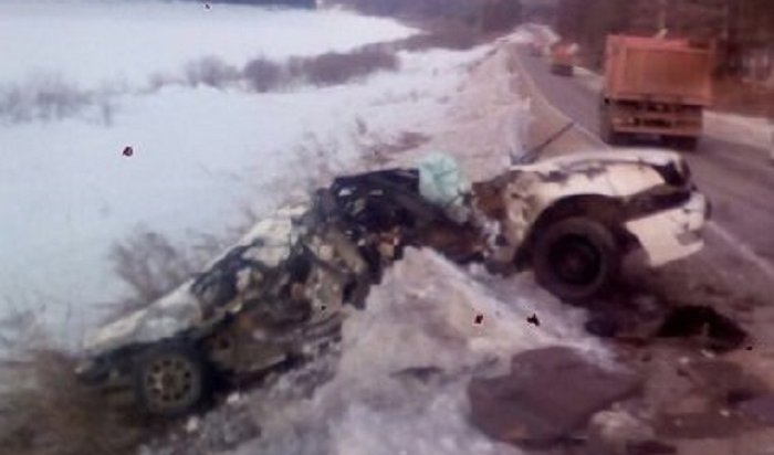 В Усть-Кутском районе в крупном ДТП с участием «легковушки» и грузовика погибли четыре человека