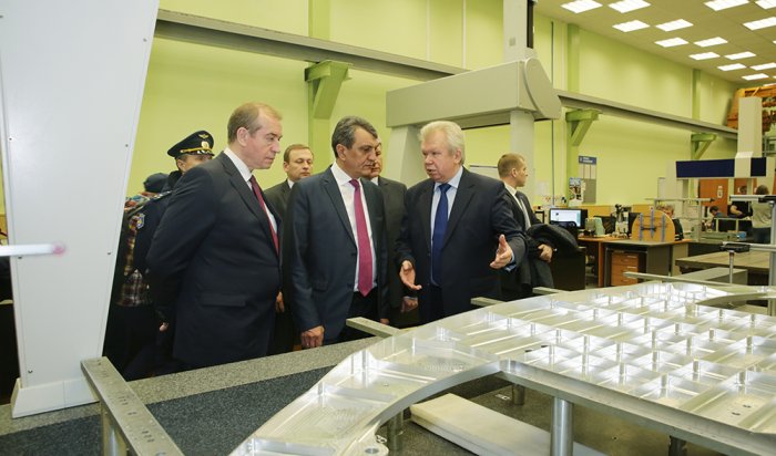 Сергей Меняло впервые посетил Иркутский авиационный завод