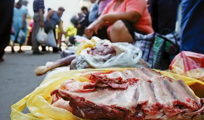 Иркутян просят не приобретать мясо на стихийных рынках из-за африканской чумы свиней
