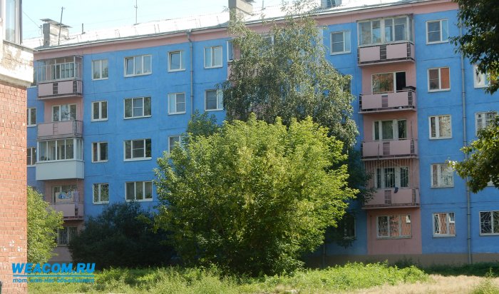 В Иркутске жители многоэтажного дома добились от администрации 1,8 млн рублей на капремонт крыши
