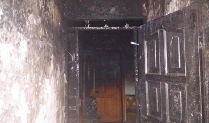 В Иркутске СК проводит проверку по факту гибели отца с сыном при пожаре на улице Байкальской