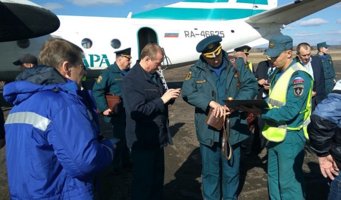 Губернатор Сергей Левченко пообещал помочь всем погорельцам