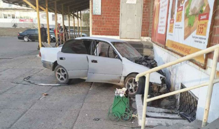 В Ангарске в аварии с автомобилем Toyota погиб человек