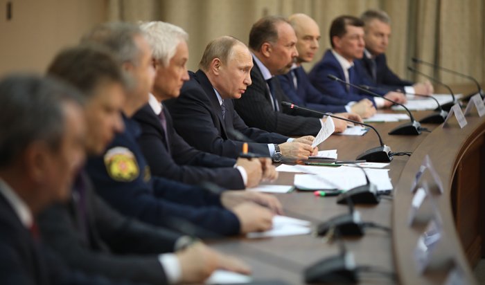 Владимир Путин поручил уделить особое внимание жителям Приангарья, пострадавшим от пожаров