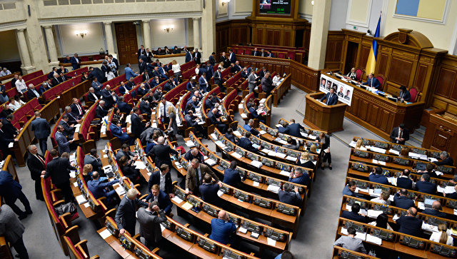 Фракция «Блока Петра Порошенко» выступила против введения виз с Россией