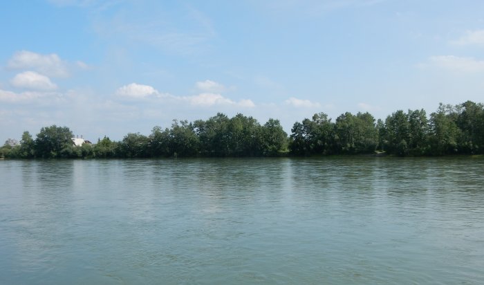 Житель Ангарска утонул при попытке переплыть реку Китой