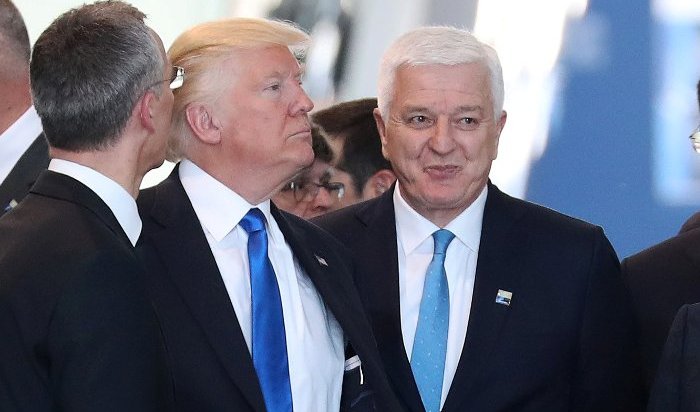 Премьер Черногории не обиделся на оттолкнувшего его Трампа