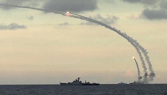 Корабли РФ атаковали «Калибрами» объекты ИГИЛ в Сирии
