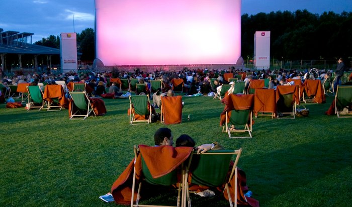 Иркутяне смогут посмотреть кино под открытым небом с 16 июня