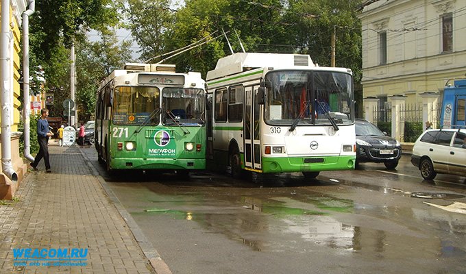 В Иркутске подростки избили водителя троллейбуса