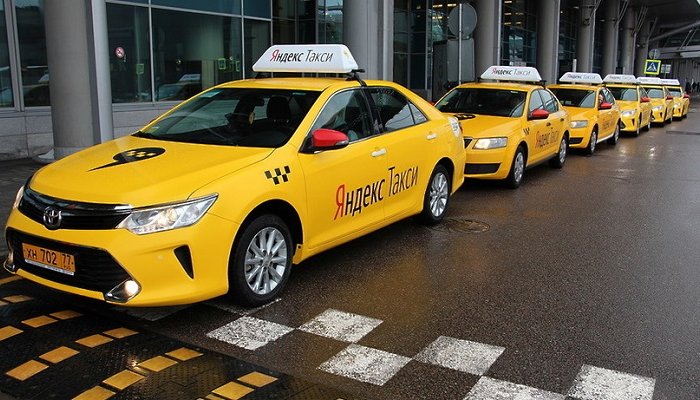 Минфин сэкономил более 11 млн рублей с помощью Uber и «Яндекс.Такси»
