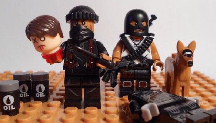 В Сети продают поддельный конструктор LEGO с фигурками террористов