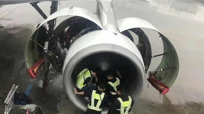 В Китае пенсионерка бросила монеты в двигатель самолета «на удачу» и задержала рейс
