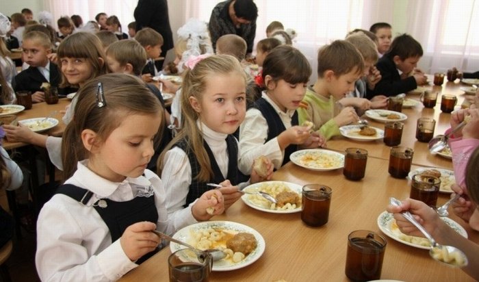 В Иркутске меню для школьников будет дополнено новыми блюдами