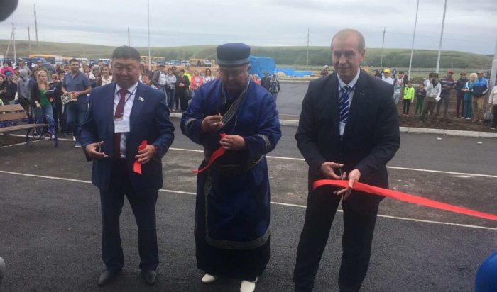 Новый физкультурно-оздоровительный комплекс открылся в поселке Новонукутский