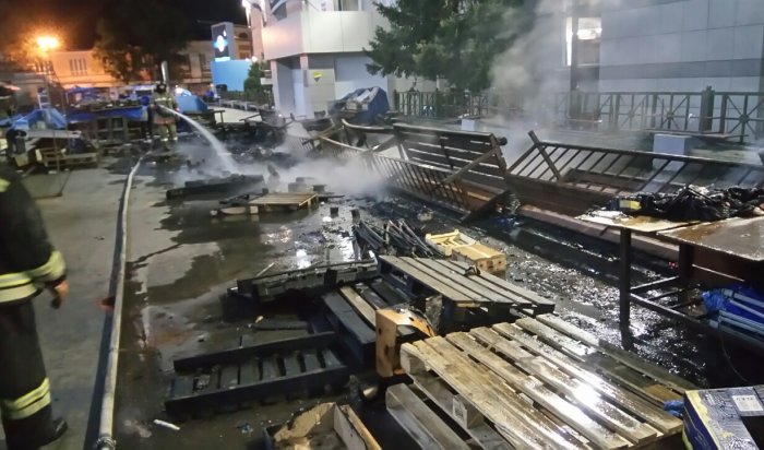 В Иркутске установлен виновник возгорания торговых прилавков возле Центрального рынка