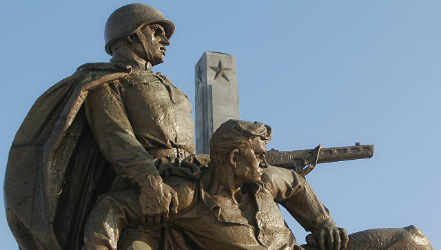 Власти РФ ответят на демонтаж советских памятников в Польше‍