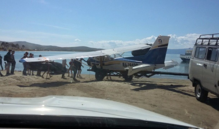 Уголовное дело возбудили в отношении владельца самолета Cessna-172R, упавшего в Байкал