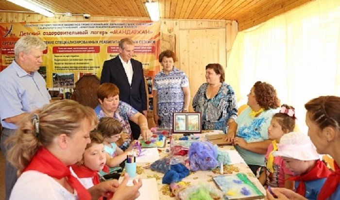 В Приангарье будут выделены деньги на развитие летних лагерей для реабилитации детей-инвалидов в 2018 году