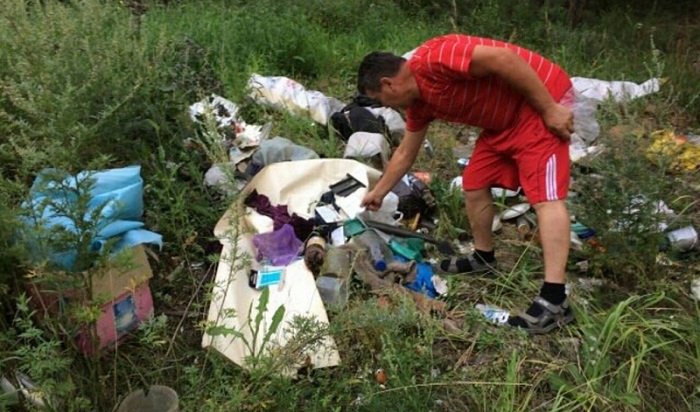 В Усольском районе полицейские пресекли несанкционированную свалку мусора