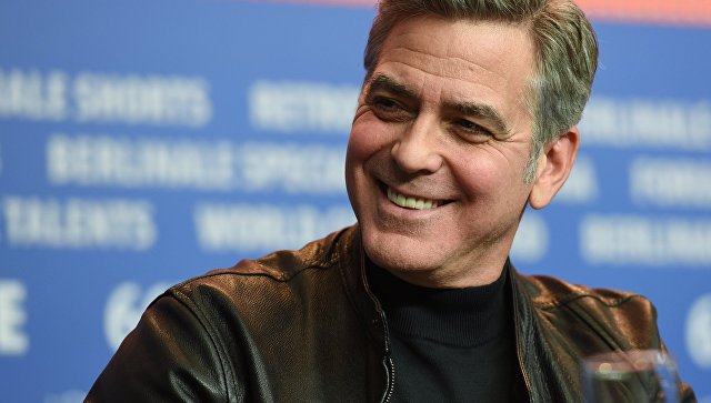 Фонд Клуни выделил миллион долларов для борьбы с «группами ненависти»