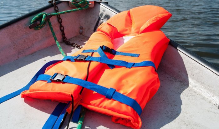 На озере Байкал затонула рыбацкая лодка, погиб мужчина