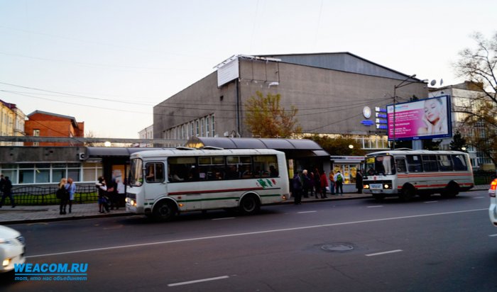 В мэрии Иркутска заявили, что на маршруте №30 работает 50 пассажирских автобусов
