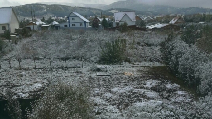 Три района Красноярского края обесточены из-за снега и сильного ветра