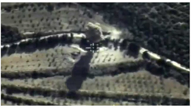 Минобороны опубликовало видео авиаударов по террористам в Сирии